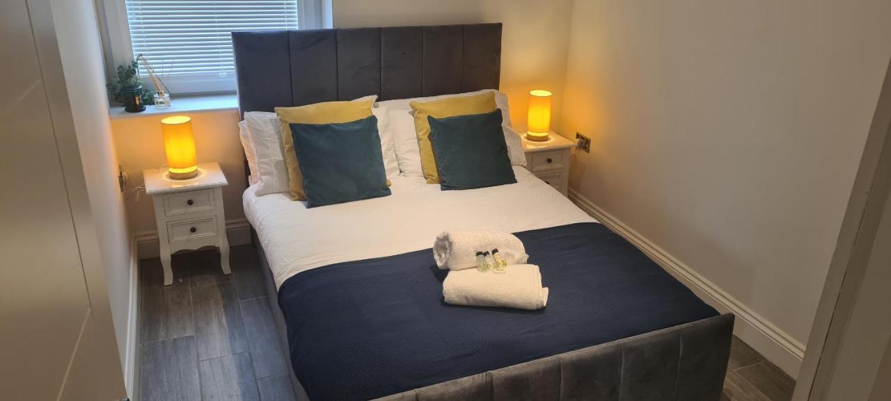 Luxury Hollywood Getaway In The Heart Of The City Hove Buitenkant foto